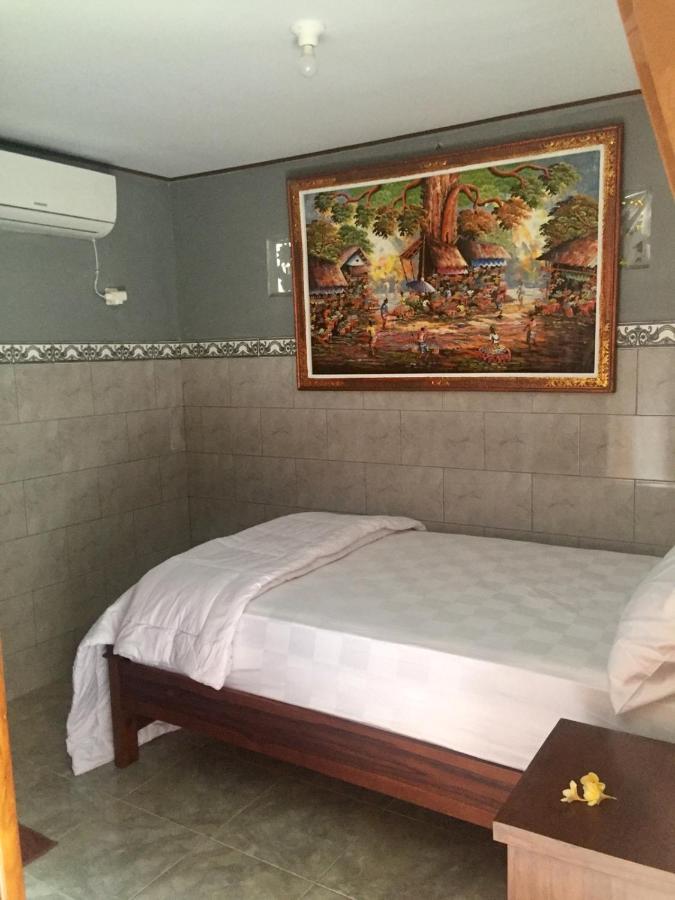 Raditya Homestay Mambal Bagian luar foto