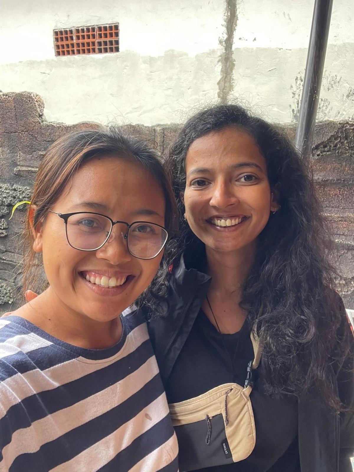 Raditya Homestay Mambal Bagian luar foto
